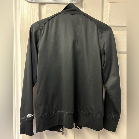 Ladies Nike Jacket - Picture 2 of 8